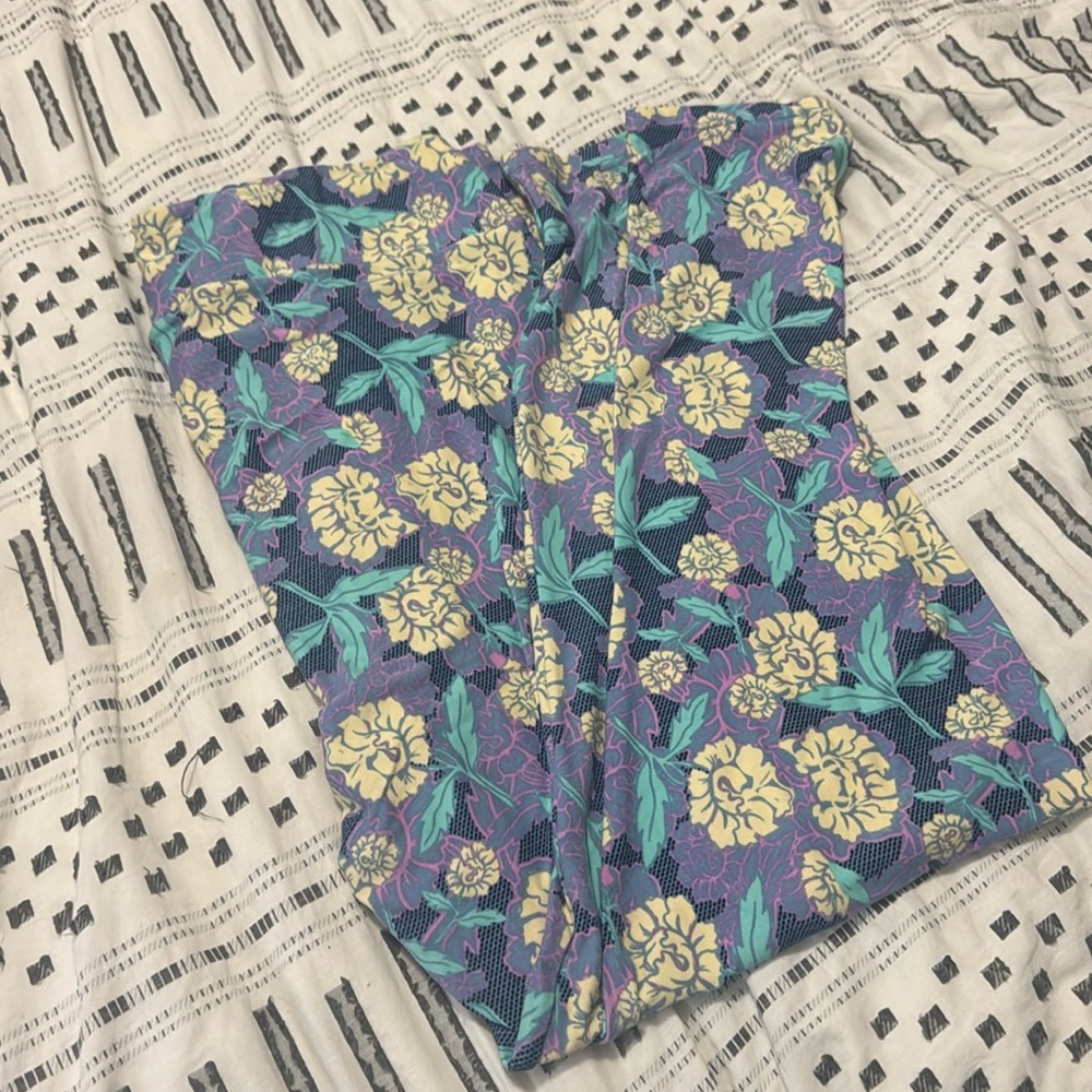 Lula roe leggings